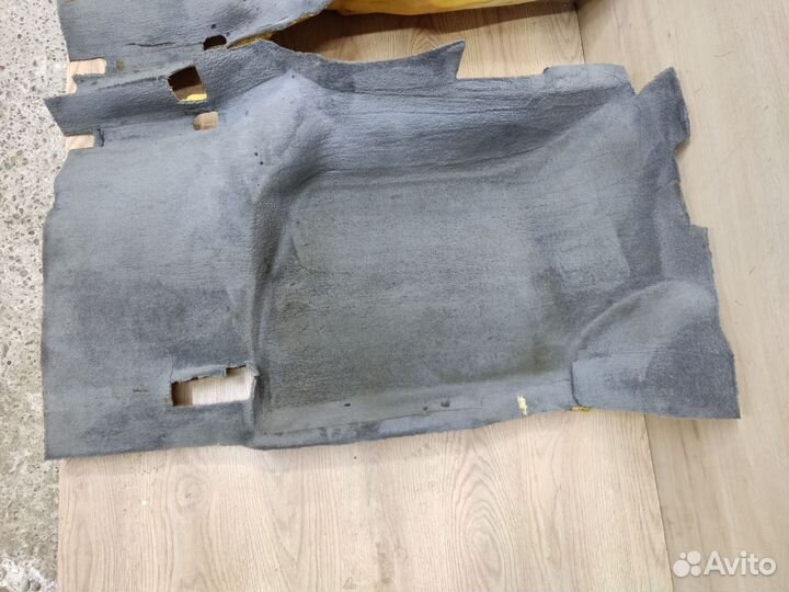 Ковролин, Volvo 960