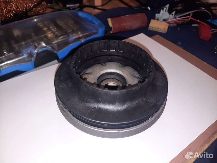 Опора амортизатора и подшик передней подвески Opel