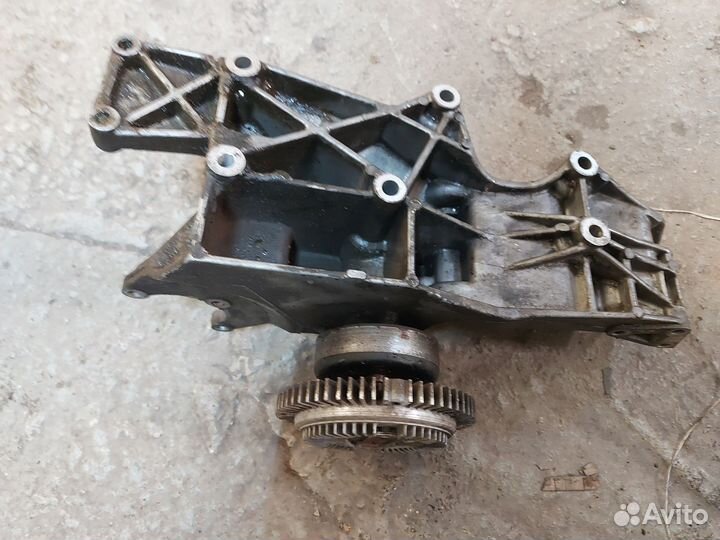 Кронштейн вискомуфты фольксваген AHL 1.6