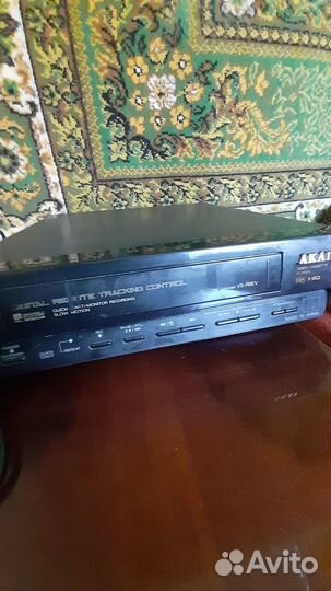 Продам видеомагнитофон akai