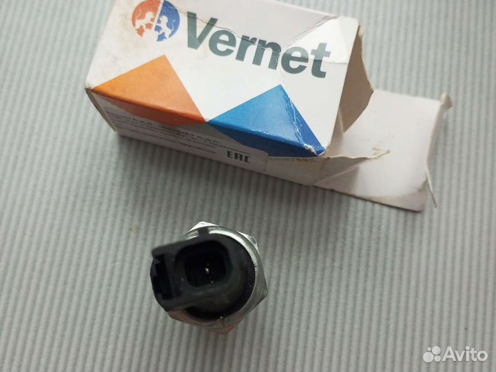 Датчик давления масло Форд фокус новый