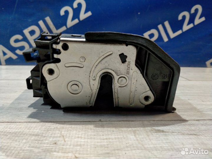 Замок двери задний левый Bmw 525I Левый Руль