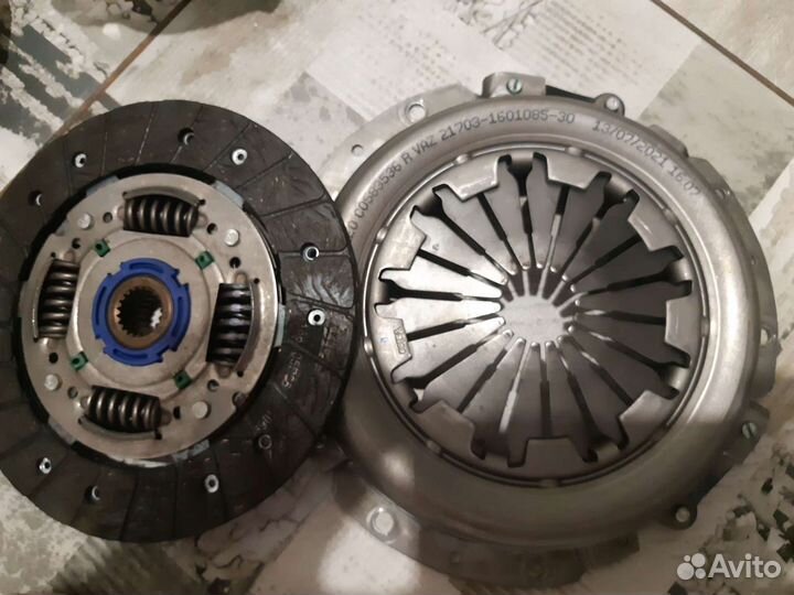 Сцепление Гранта Веста Ларгус 21703-1601085-30