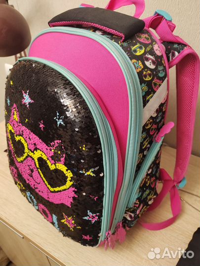 Школьный рюкзак