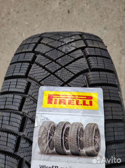Pirelli Ice Zero FR 225/55 R18