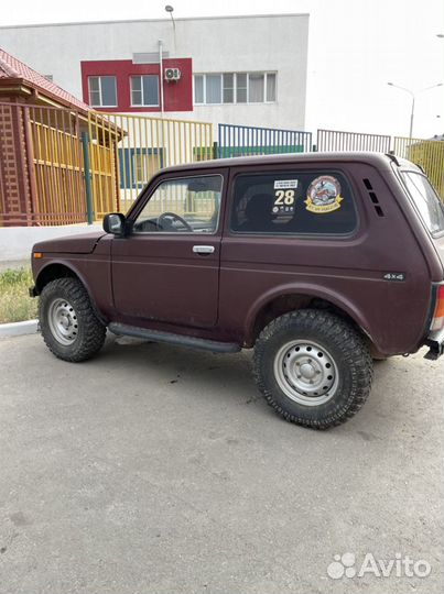 LADA 4x4 (Нива) 1.7 МТ, 1998, битый, 200 000 км