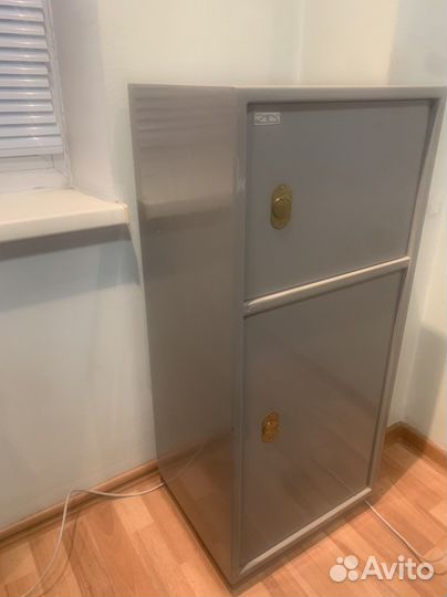 Сейф металлический офисный