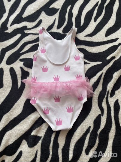 Купальник для девочки (новый) 104 р-р