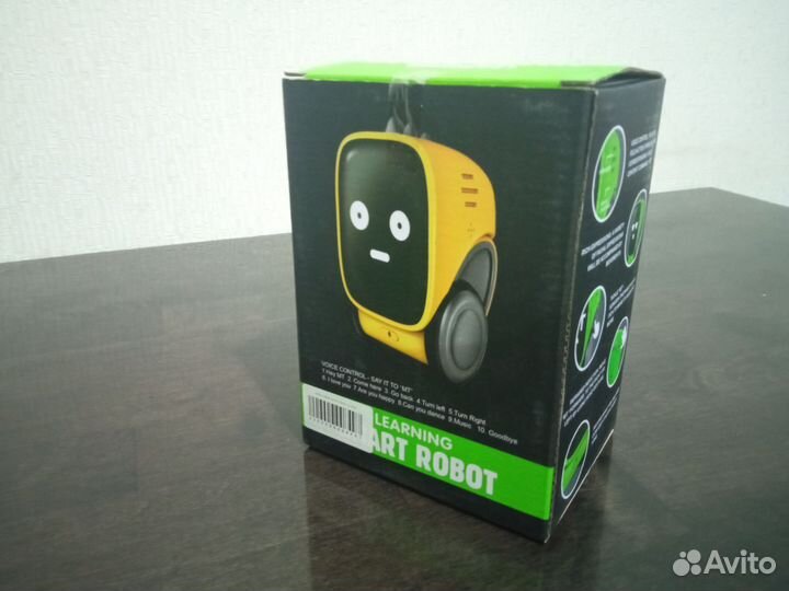 Танцующий робот для детей