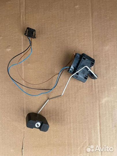 Датчик уровня топлива Volkswagen Tiguan 2