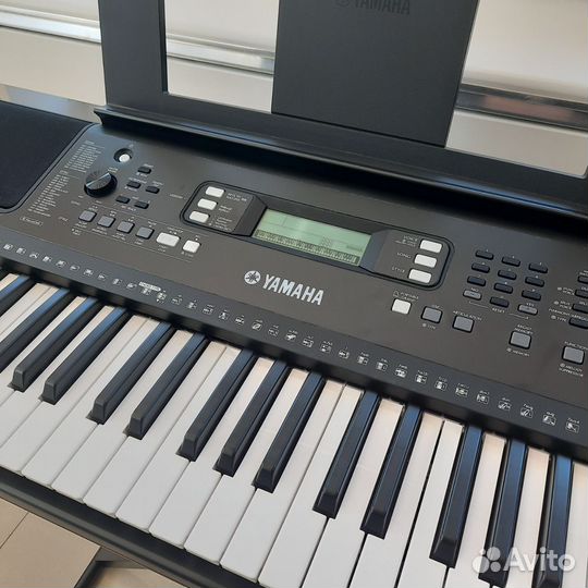 Yamaha PSR-E373, синтезатор