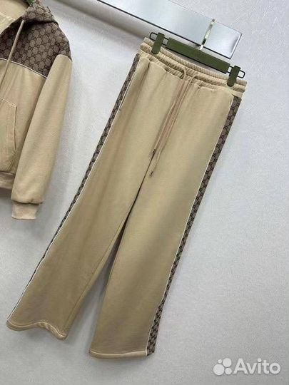 Спортивный костюм женский LV