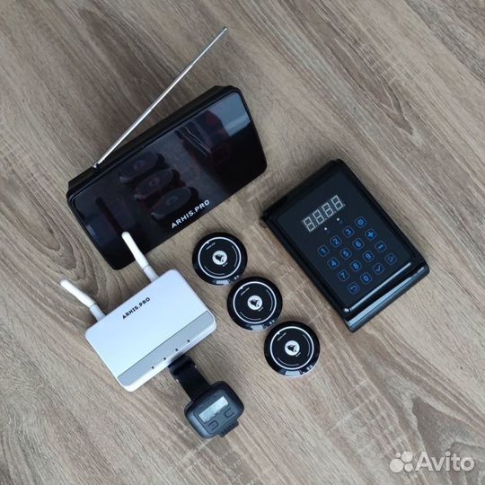 Кнопка вызова официанта комплект с часами и табло