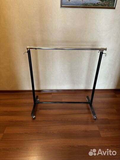 Вешалка напольная