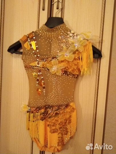 Прокат, продажа купальника