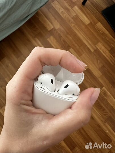 Apple airpods