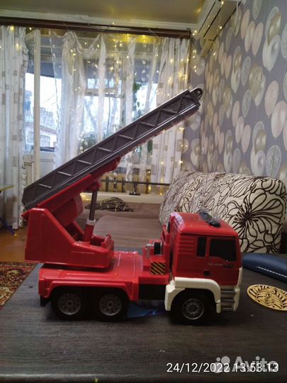 Машинка Большая игрушечная пожарная