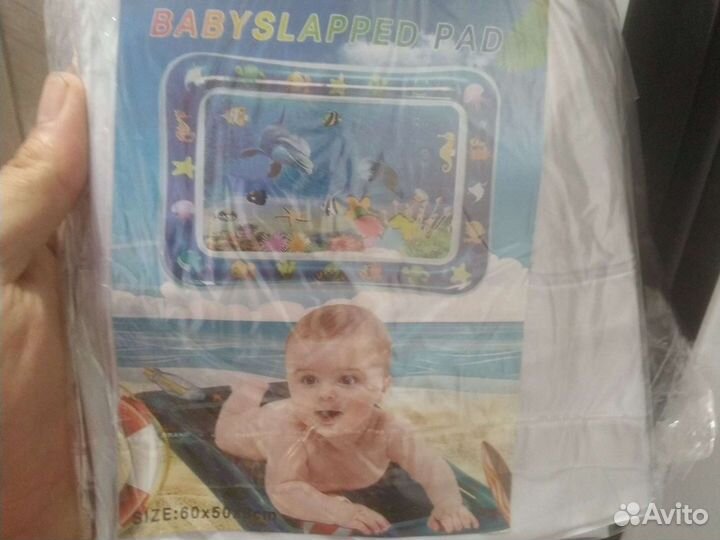 Надувной коврик малышу на пляж