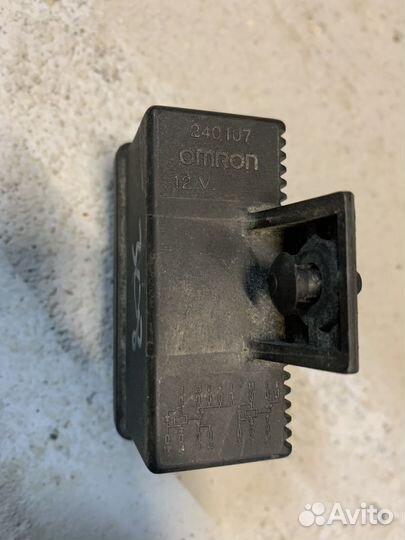 Реле электробензонасоса Peugeot 308