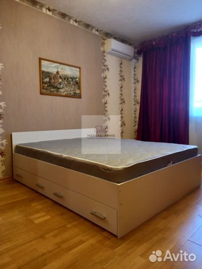 Кровать евро с матрасом