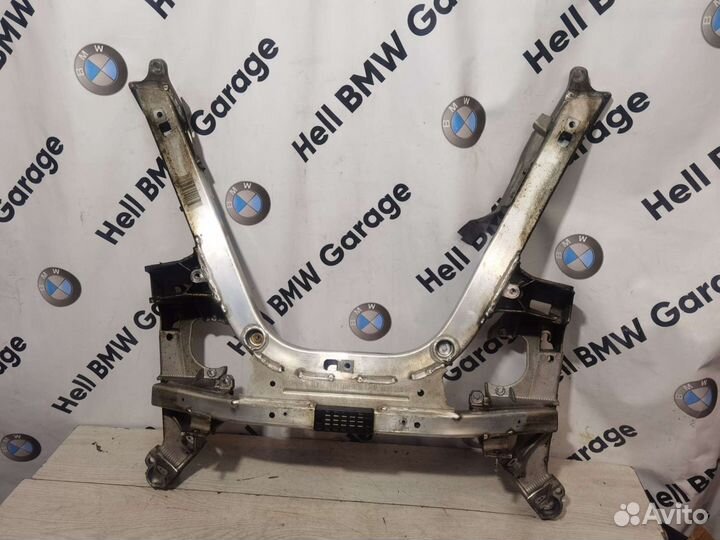 Передний подрамник BMW 7 E65 E66