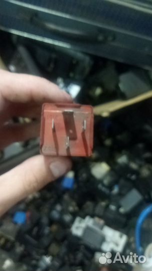 Реле вентилятора Ford Mondeo Escort