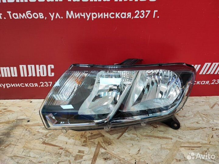 Фара передняя левая Renault Sandero Stepway 2