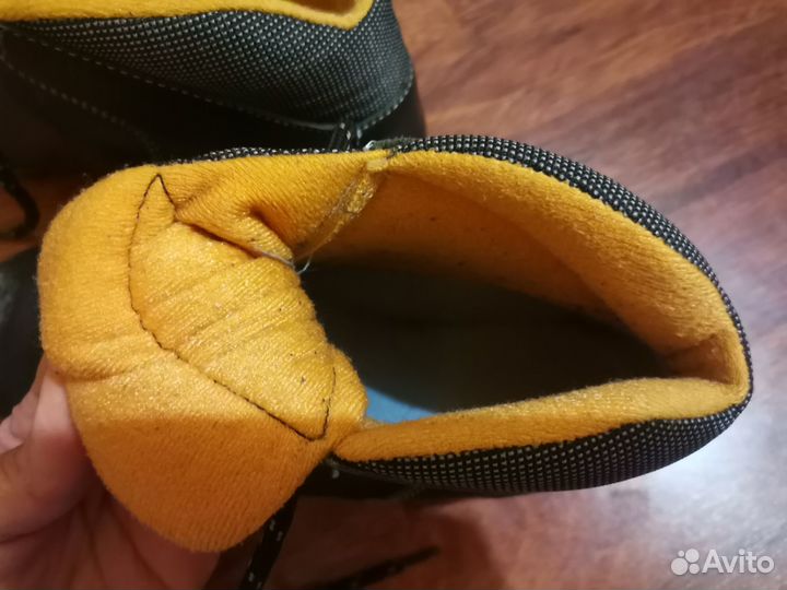 Ботинки лыжные