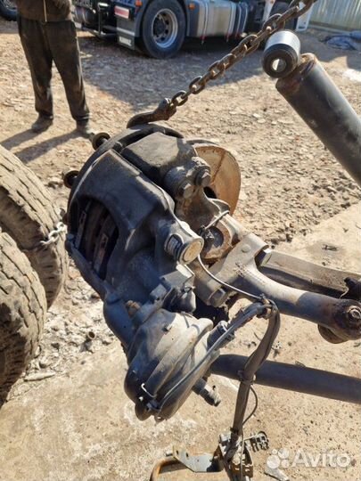 Суппорт передний Mercedes-Benz Actros