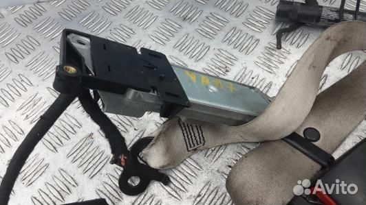 Ремень безопасности с пиропатроном сиденья передне