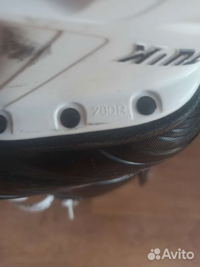 Хоккейные коньки Bauer