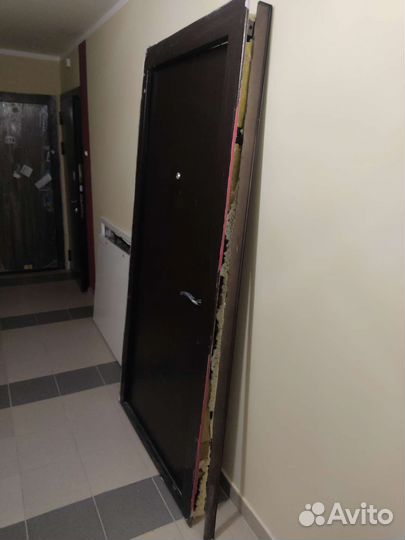 Дверь входная металлическая