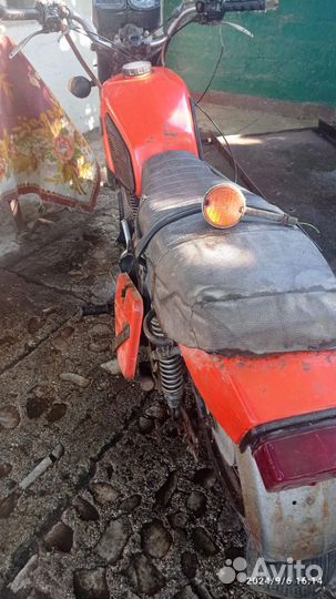 Мото в состоянии, требующем небольшого ремонта