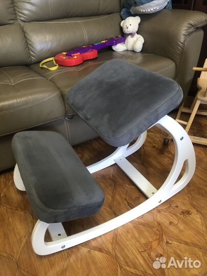 Ортопедический коленный балансирующий стул