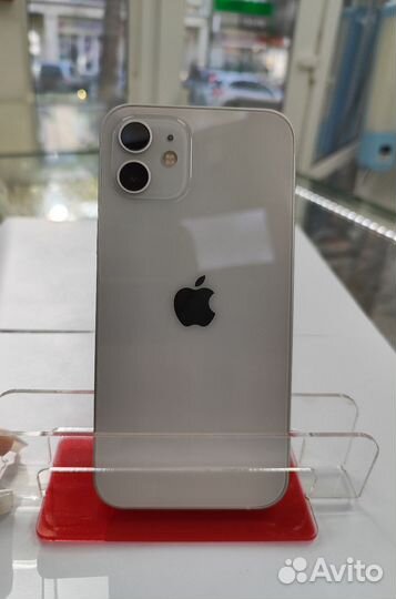 iPhone 12, 64 ГБ