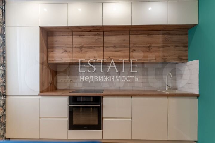 2-к. квартира, 66,7 м², 8/15 эт.