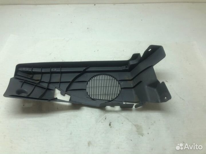 Накладка полки задняя левая Hyundai Elantra3 2001