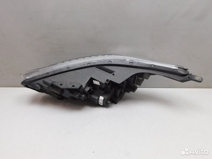 Фара правая Kia Cerato