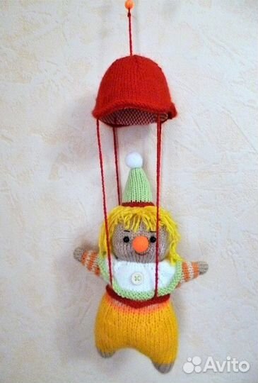 Детский интерьерный весёлый мобиль на кроватку