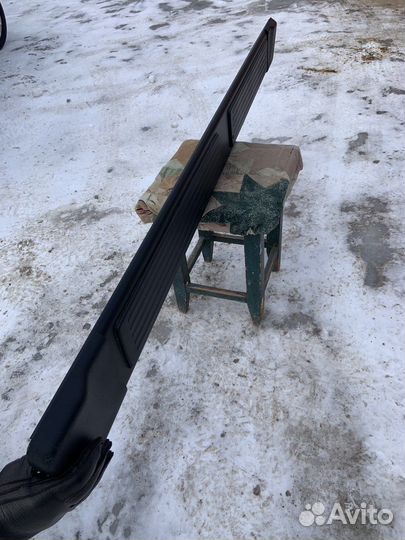 Продам оригинальный порог