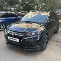 Honda HR-V 1.8 CVT, 2017, 180 000 км, с пробегом, цена 2 080 000 руб.