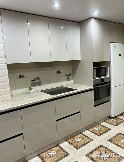 Кухни на заказ с профессиональным замером