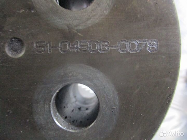 Ось промежуточной шестерни MAN 51045060078