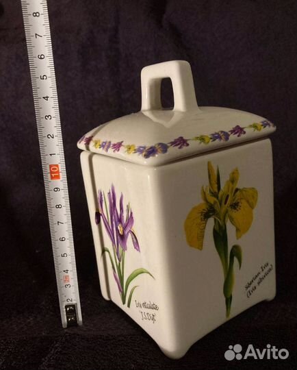 Емкость для сыпучих продуктов