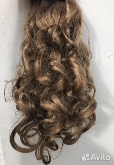 Волосы на заколках