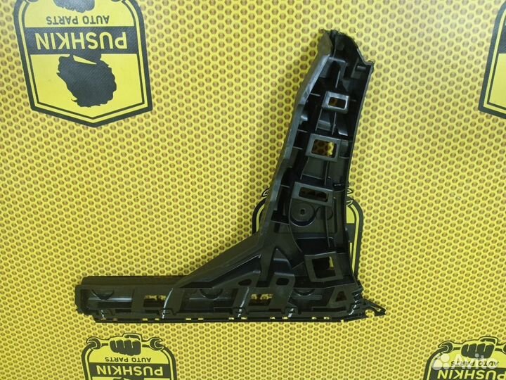 Крепление бампера заднее левое Volkswagen Jetta