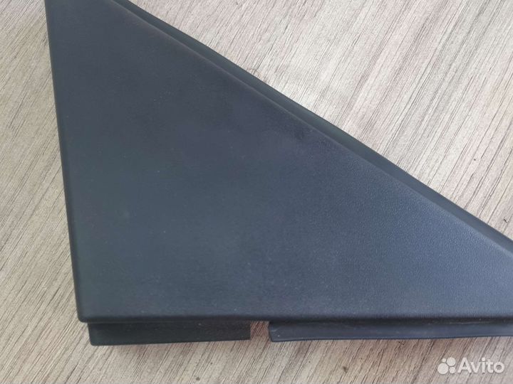 Накладка крыла правого ford fiesta mk5