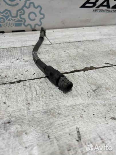 Шланг тормозной задний Volkswagen Touareg 3