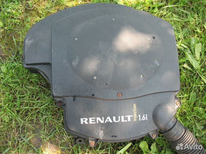 Корпус воздушного фильтра Renault Logan