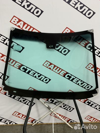 Лобовое стекло Peugeot 107 Citroen C1 Замена